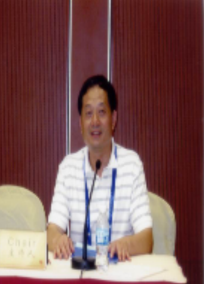 游俊(成都体育学院图书馆馆长)