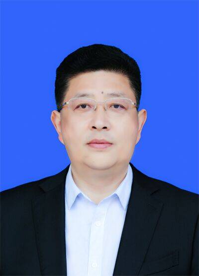 李超(新沂市市场监督管理局党组书记、局长)