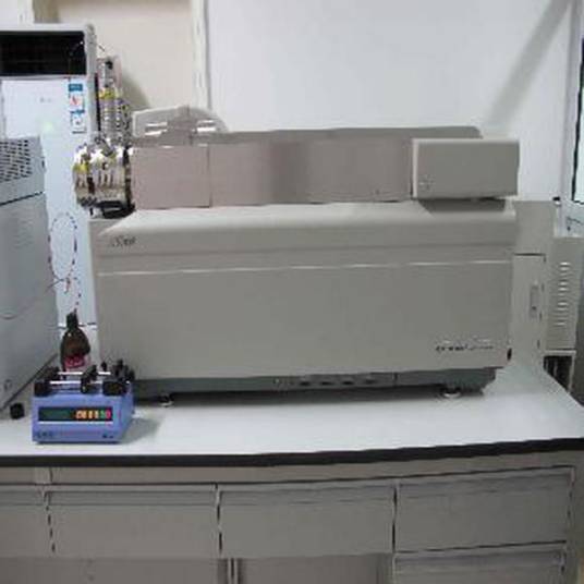 高效液相色谱-四级杆串联质谱仪