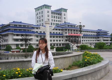 袁琳（湖北民族学院副教授）