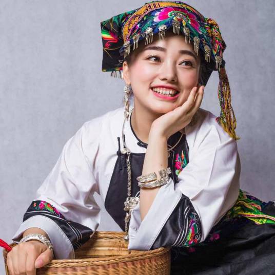 翠翠（湘西苗族女歌手）