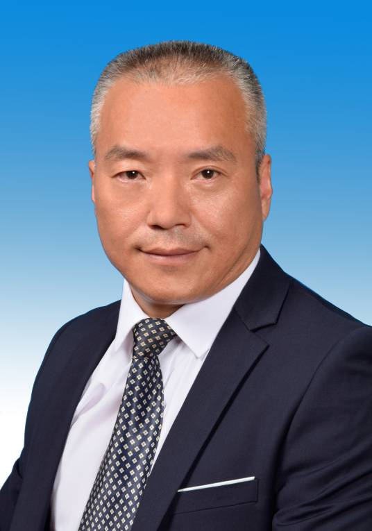 王强(贵州省遵义市红花岗区教育体育局党委书记、局长)