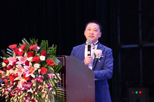 高锋(华民慈善基金会副秘书长)