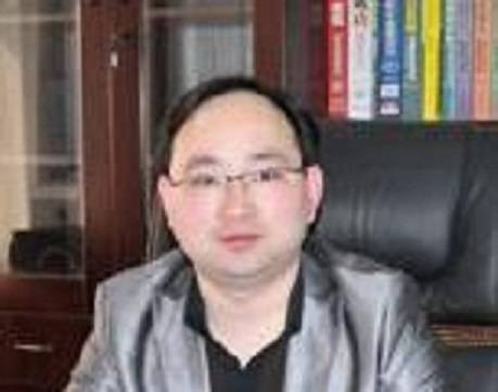 华强（汇奇思百货董事长）