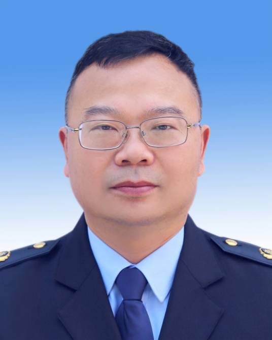 谢晗(重庆市万州区交通局党委委员,区交通运输综合行政执法支队党委书记、支队长)