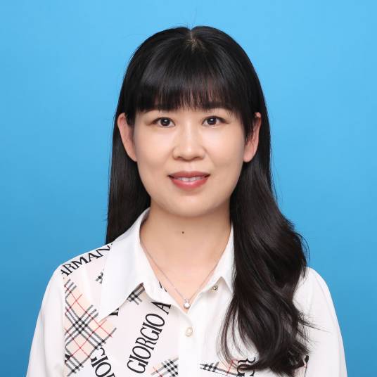 代丽（首都市民学习之星、公职律师）