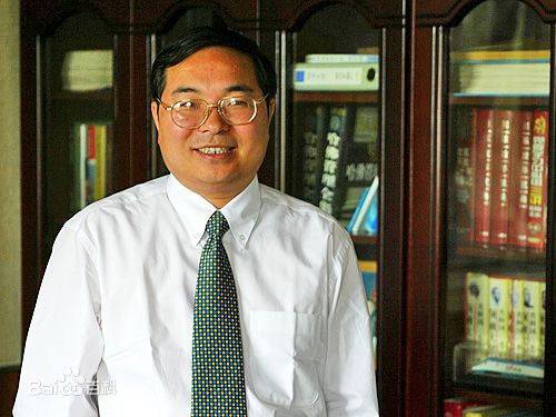 夏春生(南车四方车辆执行董事、总经理、党委副书记)