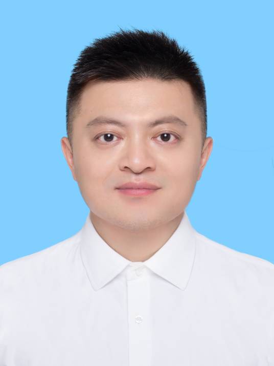 阳宇(汕尾市政务服务和数据管理局党组书记、局长)