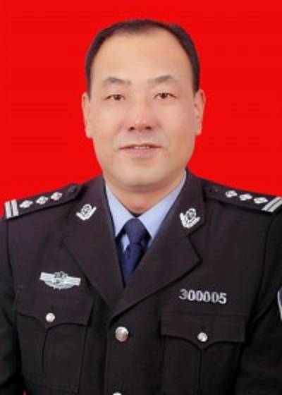 毕顺元(吴忠市公安局党委副书记、副局长)