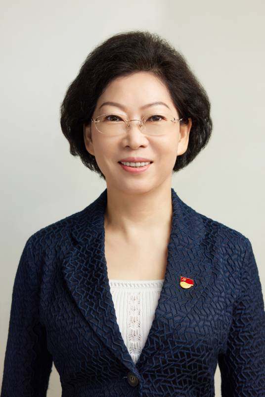 刘景萍（海南葫芦娃药业集团党委书记、董事长、总经理）