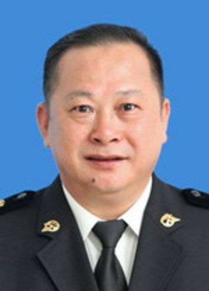 郑伟明（湛江海关原党委委员、副关长）