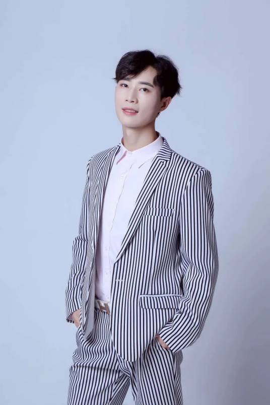 王文彬(舞蹈演员、钢管舞教练)