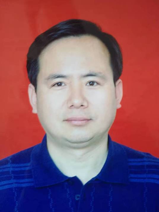 许靖（安徽省宿州市砀山县自然资源和规划局党组成员、驻局纪检监察组组长）