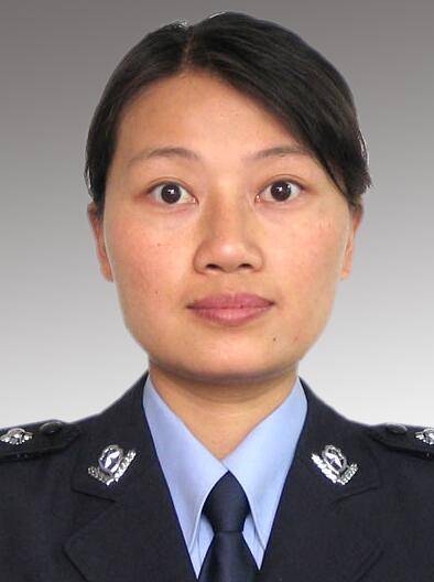 赵琼(昭通市公安局党委委员、政治部主任)