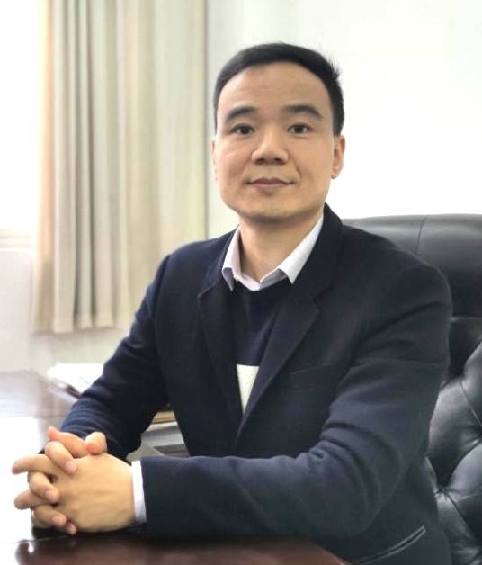 李伟（湖南大学机械与运载工程学院院长助理、教授、国家级高层次人才（青年）、湖南省“杰青”）