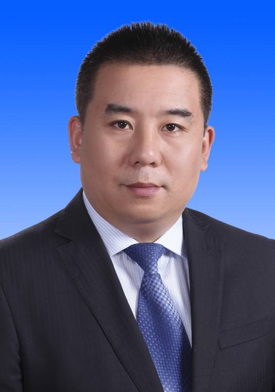 张子毅(高级经济师、吉林文投集团法人)