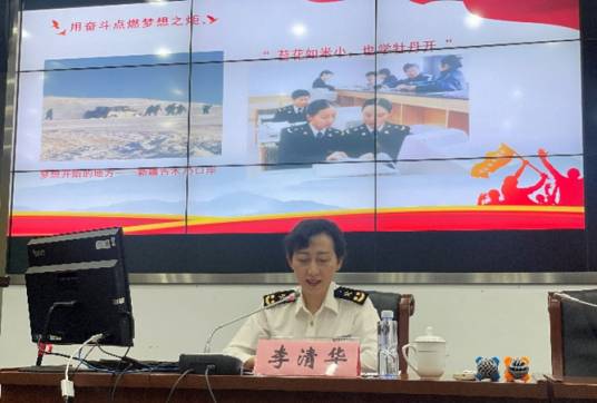 李清华（新疆乌鲁木齐海关党委委员、副关长）