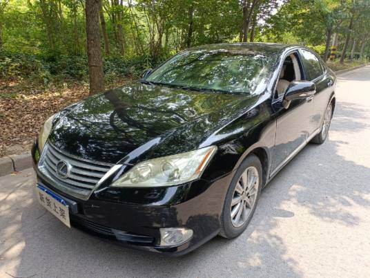 2013款雷克萨斯ES350自动典雅版