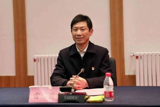 雷霆（郑州升达经贸管理学院党委书记）