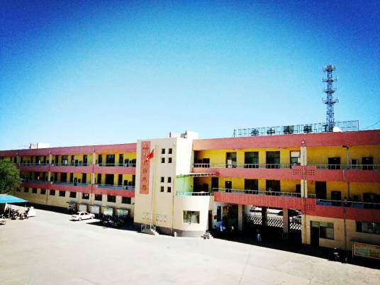 河曲县红星初级中学