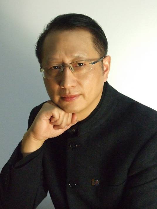 严立新（复旦大学中国反洗钱研究中心执行主任）