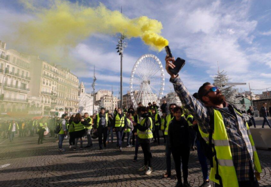 法国巴黎“黄背心”运动