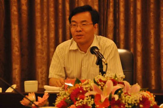 徐铮（福建省三明市人大常委会原主任）