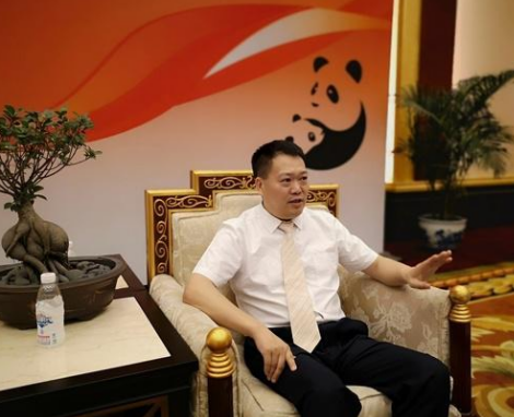 汪伦（江西汪氏蜂业集团董事长）