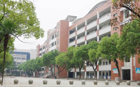 南昌县立诚学校