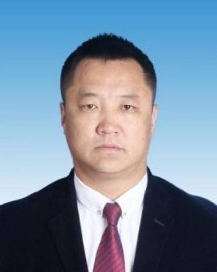 阿拉木斯（海拉尔区副区长、党组成员）