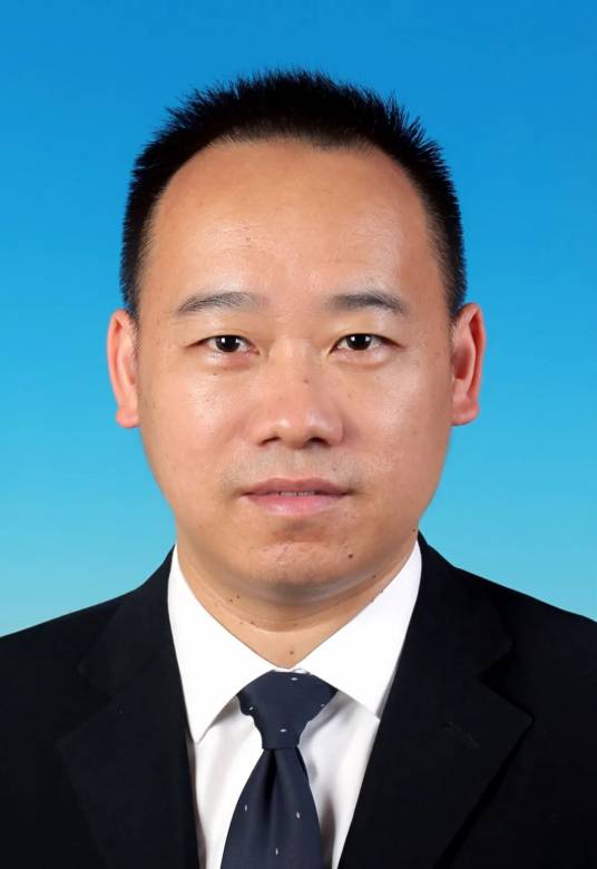 方德平(上海市金山区教育学院党总支书记、常务副院长)