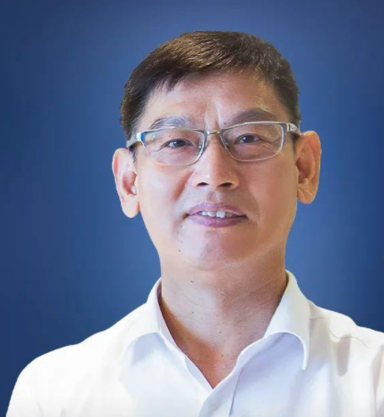 范军（珠海中珠房地产开发有限公司执行总经理）