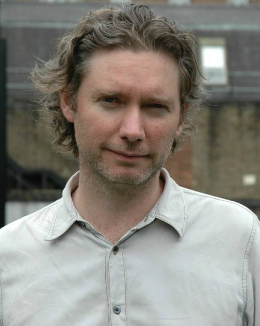 凯文·麦克唐纳(英国导演)