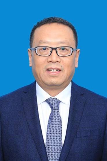 修长百（内蒙古民族大学原副校长）