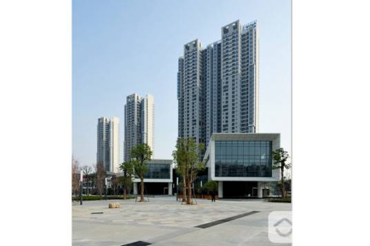 纯水岸东湖三期