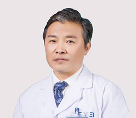 王建强（淮北爱尔眼科医院院长）