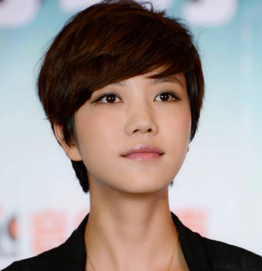 白桦林（李霄云演唱歌曲）