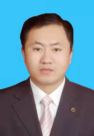 董树华（山东省潍坊市临朐县政府党组成员、副县长）