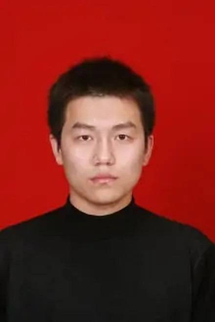 韩刚（东方电力设备联合公司业务员）