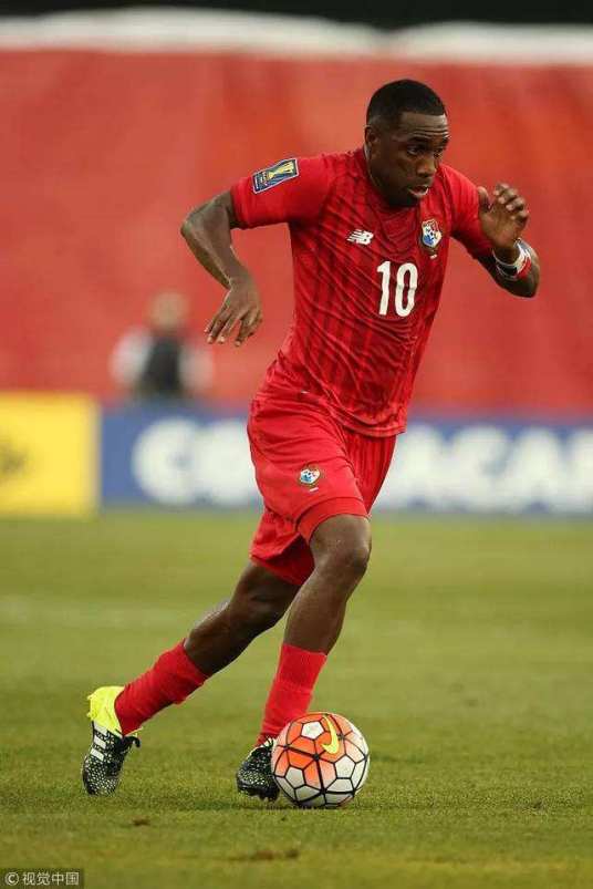 特哈达（巴拿马足球运动员）