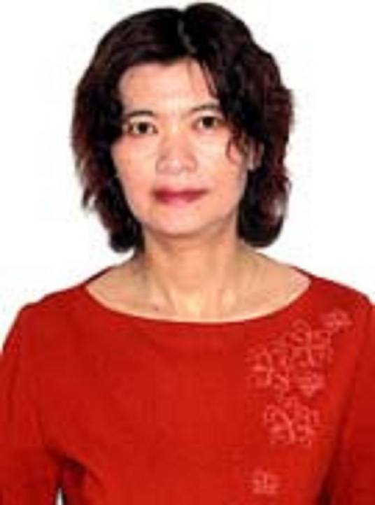 梁红(深圳大学图书馆研究馆员)