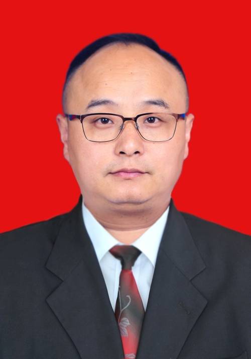 沈庆华(浙江省衢州市开化县发展与改革局副局长、党委委员)