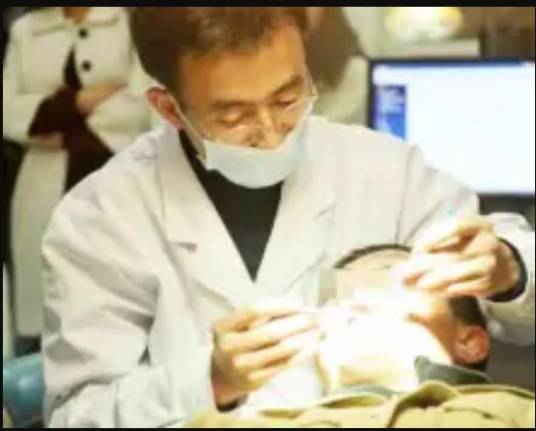 常晓峰（口腔种植中心医师）