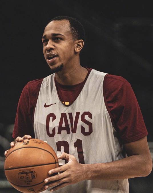 约翰·汉森（美国职业篮球运动员）