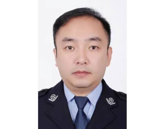 龚飞（贵州省贵阳市公安局南明分局原局长、督察长（兼））