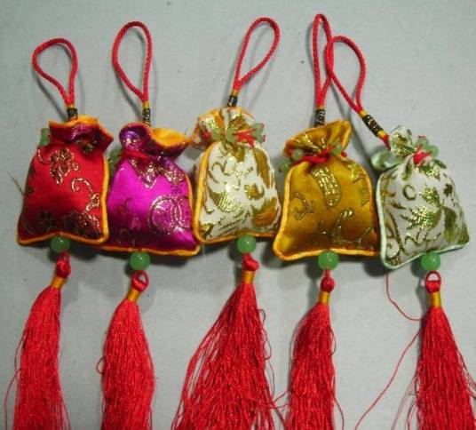 香包(民间刺绣工艺品)