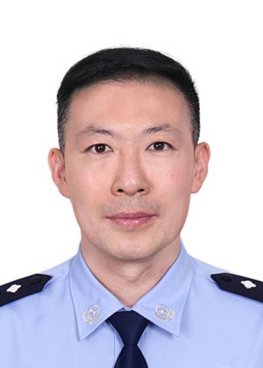 刘爱强(山东省泰安市公安局副局长)