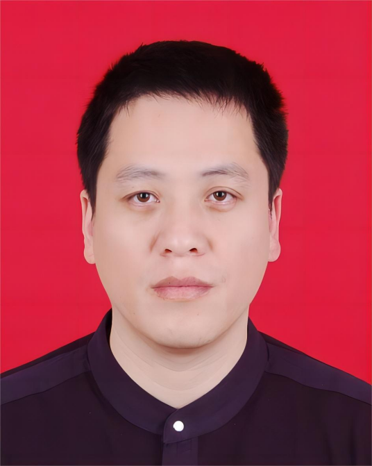 辛海(汕尾市委审计委员会办公室主任,局党组书记、局长)