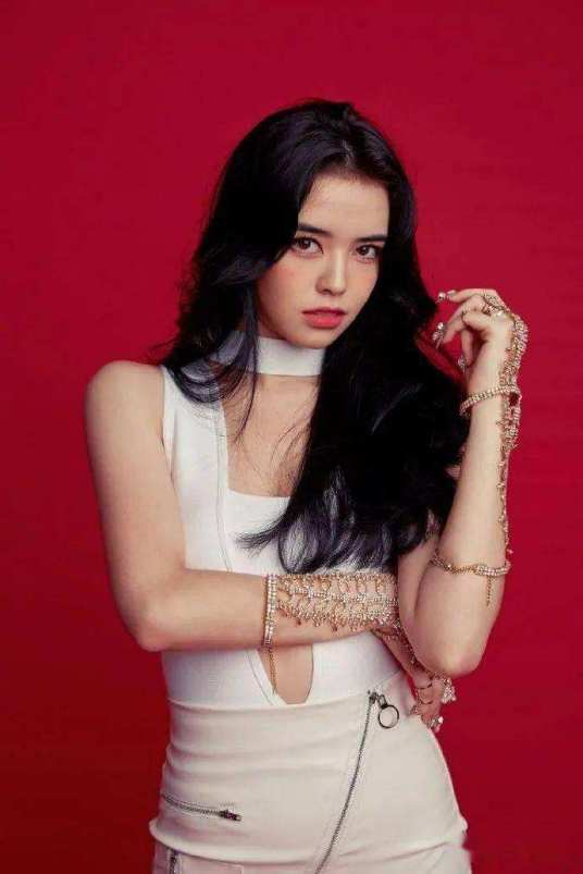 Leia(韩国女子组合Black Swan成员)