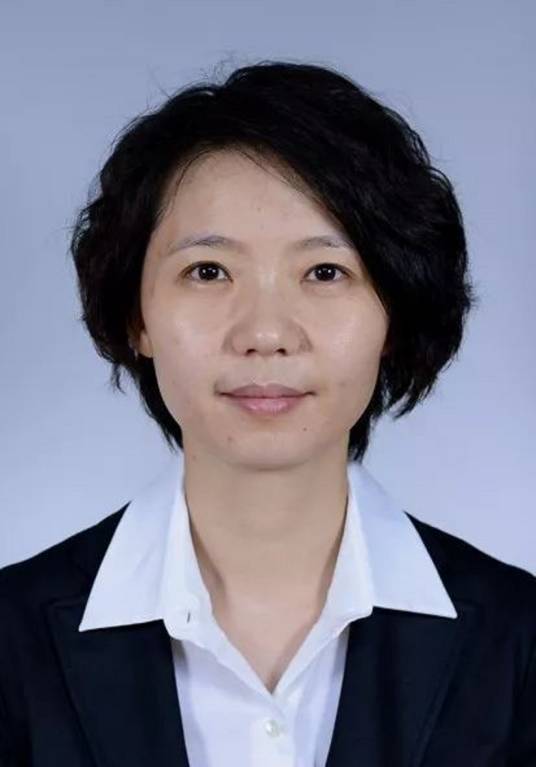 徐青（上海市松江区总工会党组书记、副主席）